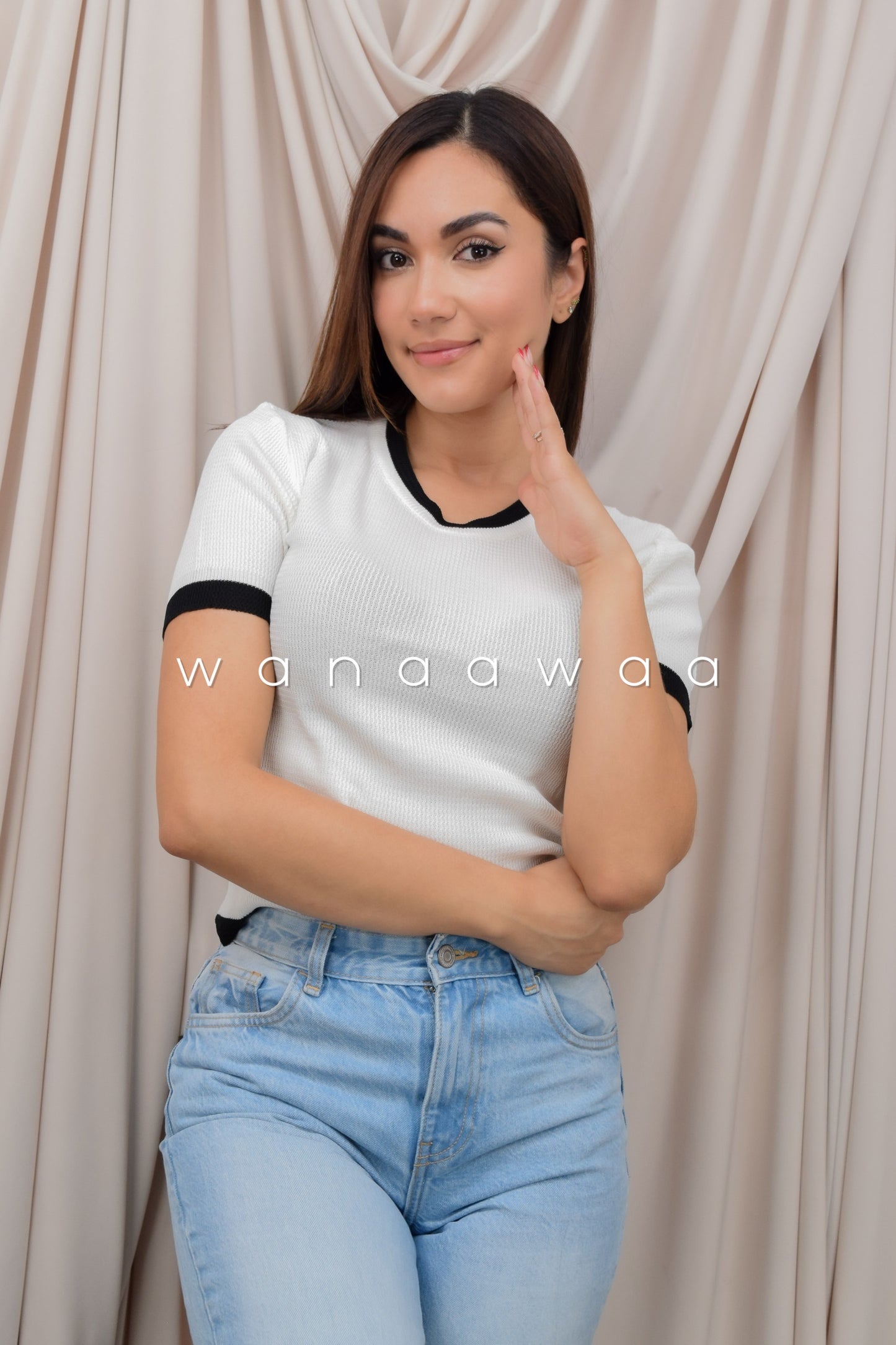 CAMISETA TEJIDA CUELLO REDONDO