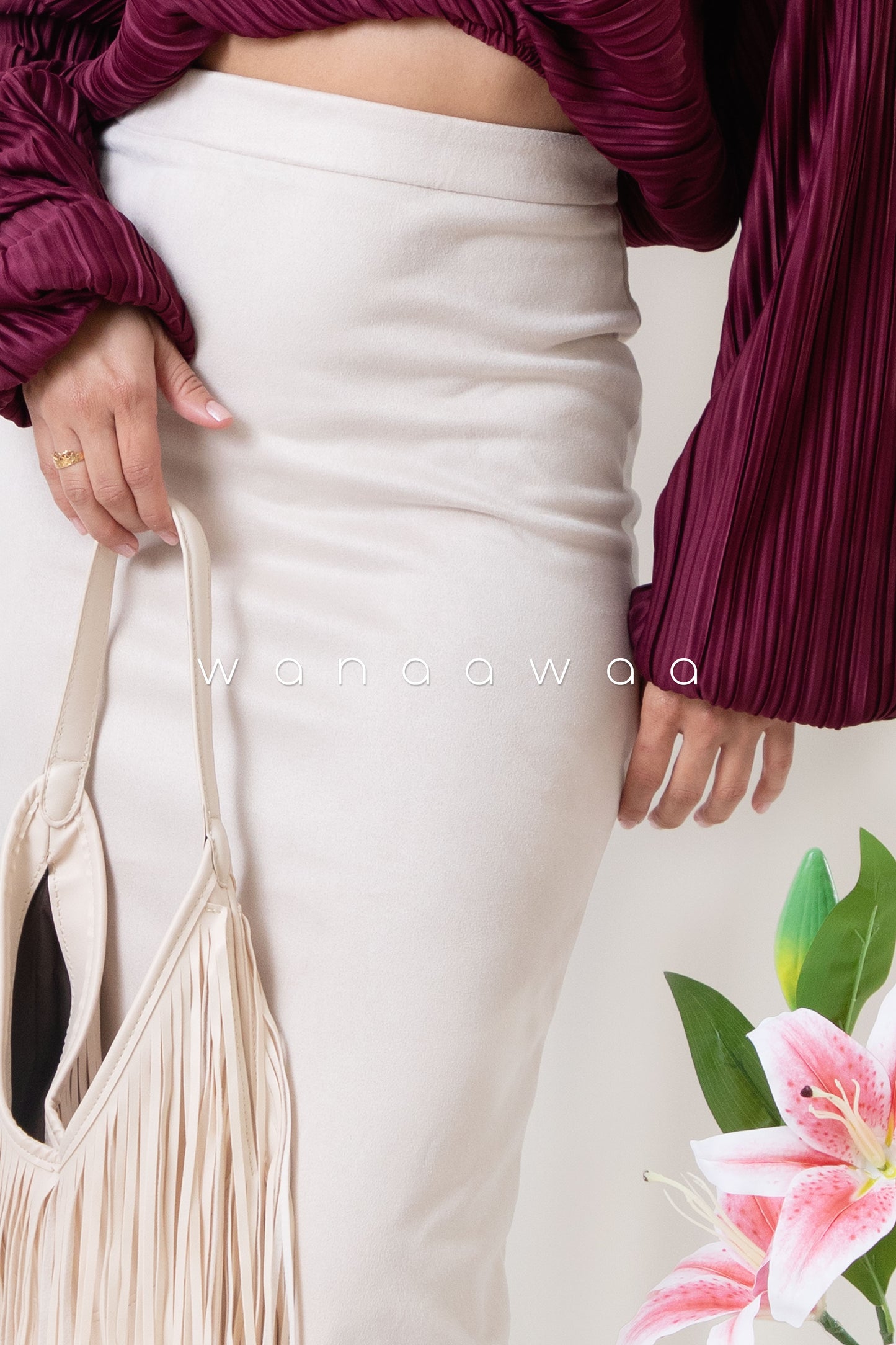#Color_Beige